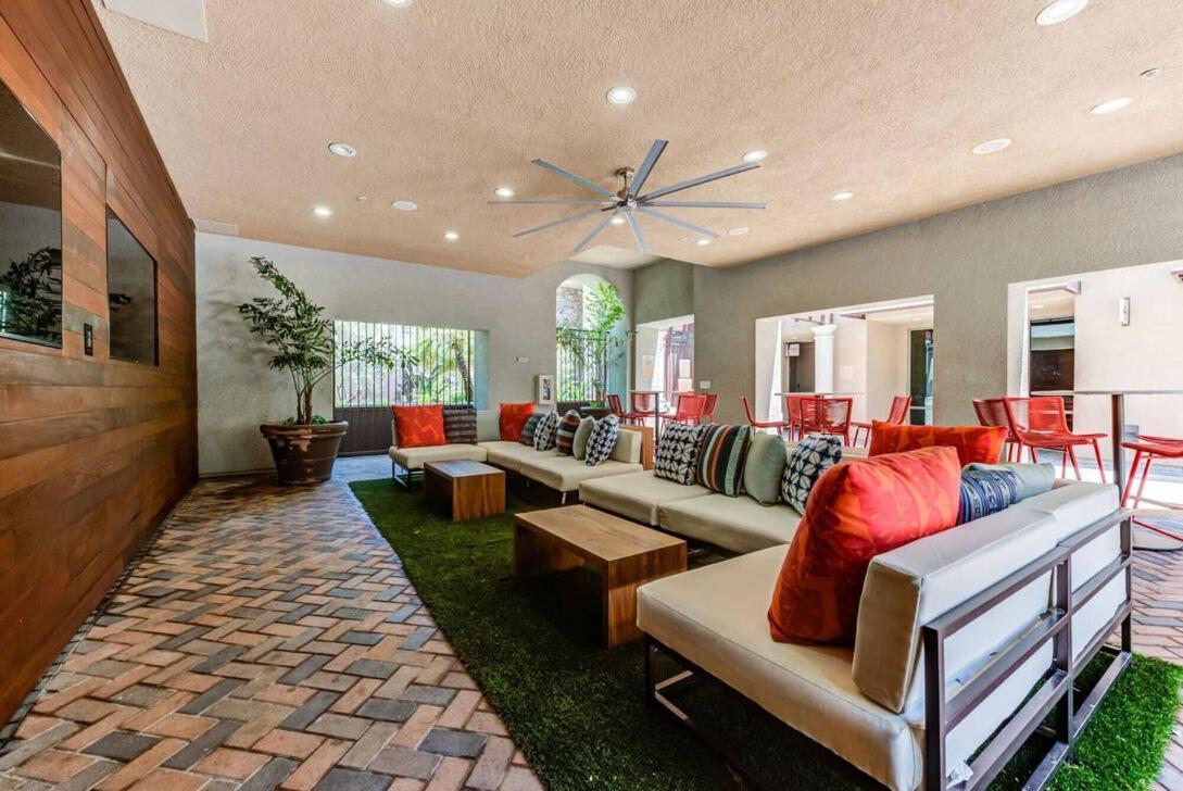 Woodland Hills Luxury 2 Bed Ca Los Ángeles